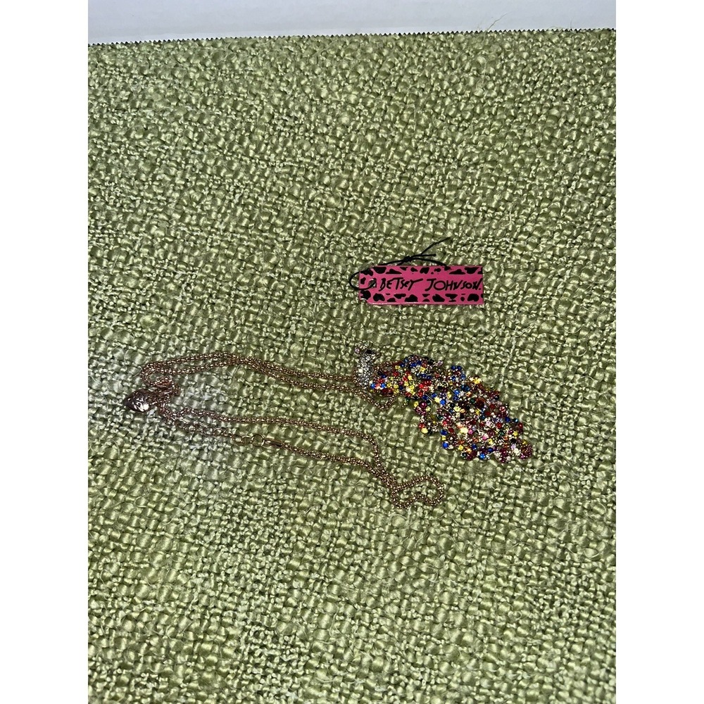 LG Betsey Johnson ~ Multicolor Peacock‎ Necklace Brooch Sparkly, Giftable - Picture 3 of 3